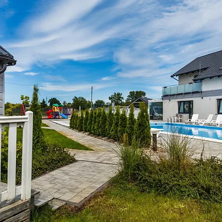 Wielorybek Zatoka シュトゥトボ